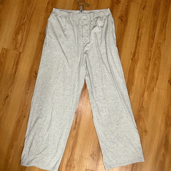 SKIMS BOYFRIEND LOOSE PANT NWT - Picture 2 of 3